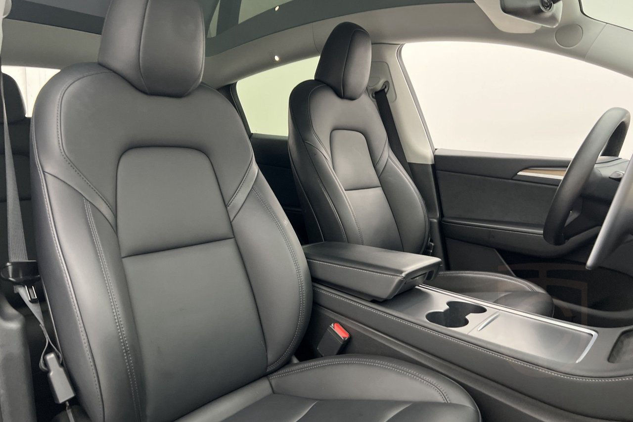 Tesla Model Y Performance AWD Autopilot