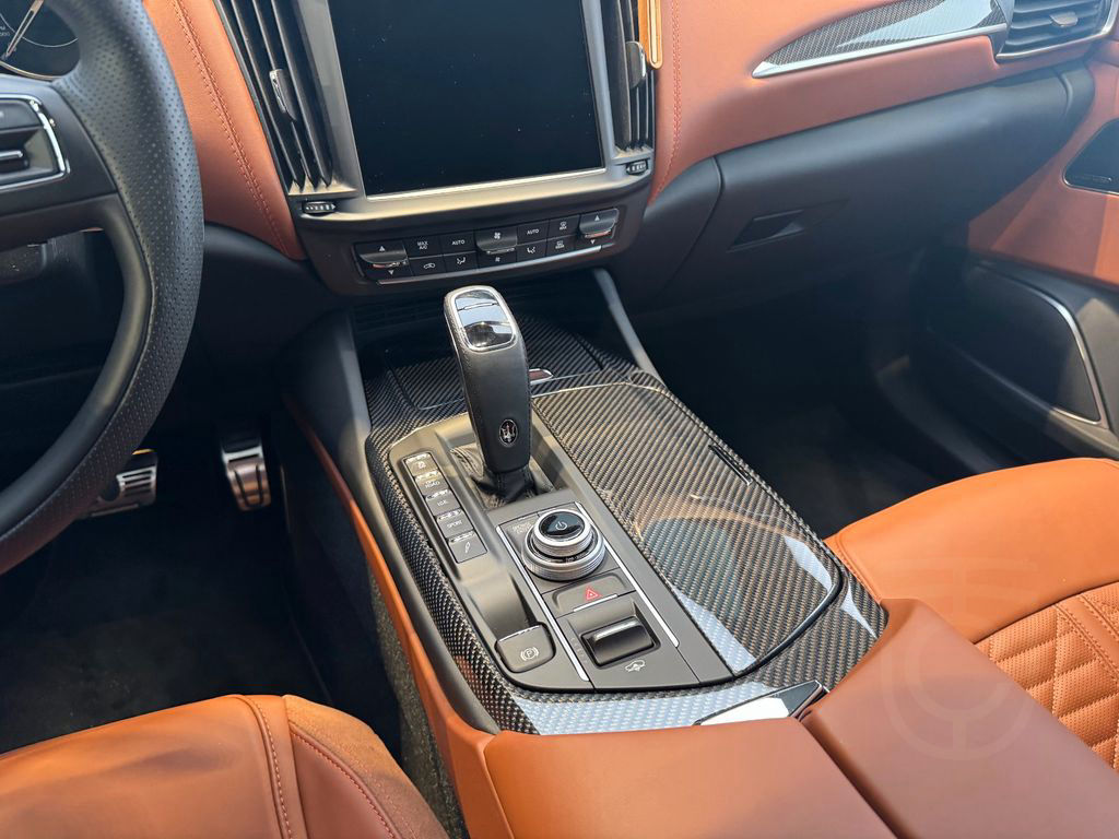 Maserati Levante 3.0 V6 430HP Modena *F-Tributo* Lim.Ed
