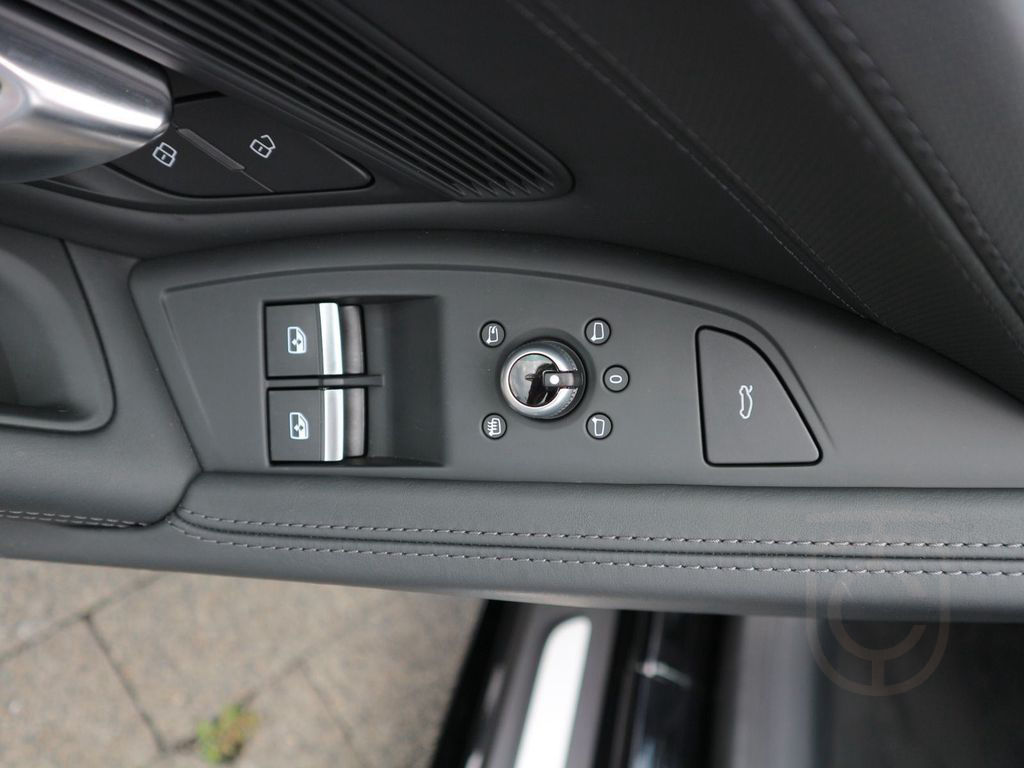 Audi R8 Spyder 5.2 FSI RWD performance B&O*RFK