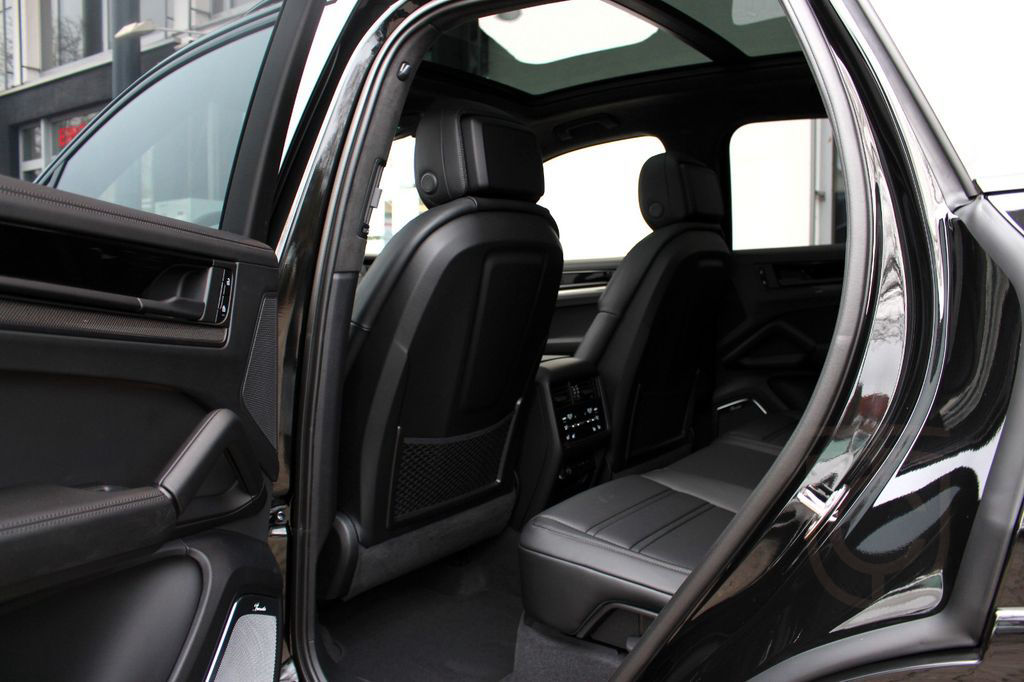 Porsche Cayenne Coupe GTS /PDCC/ STANDHZG./ BURMESTER HE