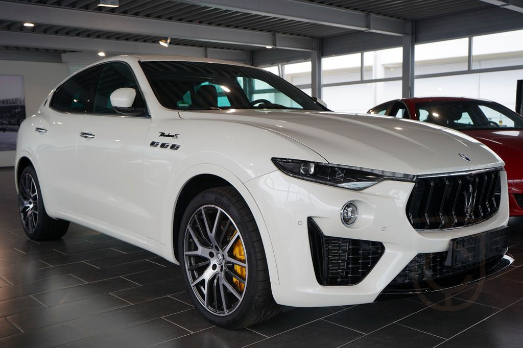 Maserati Levante Modena S, Vollausstattung