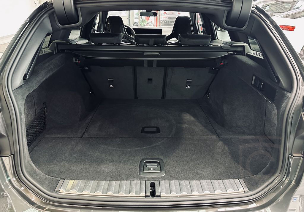 BMW M3 xDrive Competition |Schalensitze|M Driver´s P