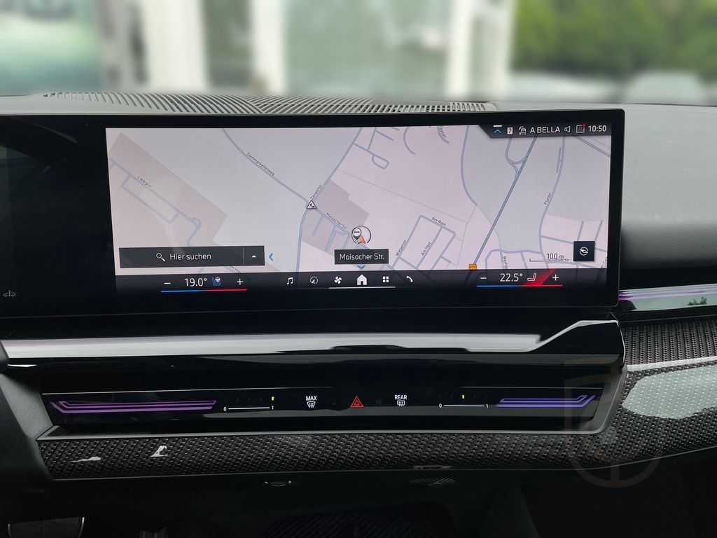 BMW 540d xDrive Touring M Sport DA Pro Pano AHK STH