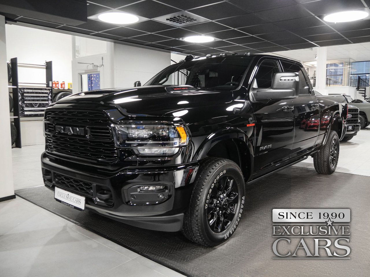 Dodge Ram 2500 HD  Limited Night Edition CUMMINS DIESEL