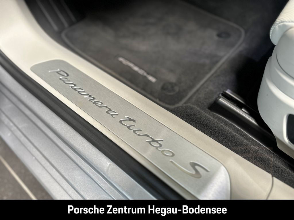 Porsche Panamera Turbo S Sport Turismo Headup-Display/Sp