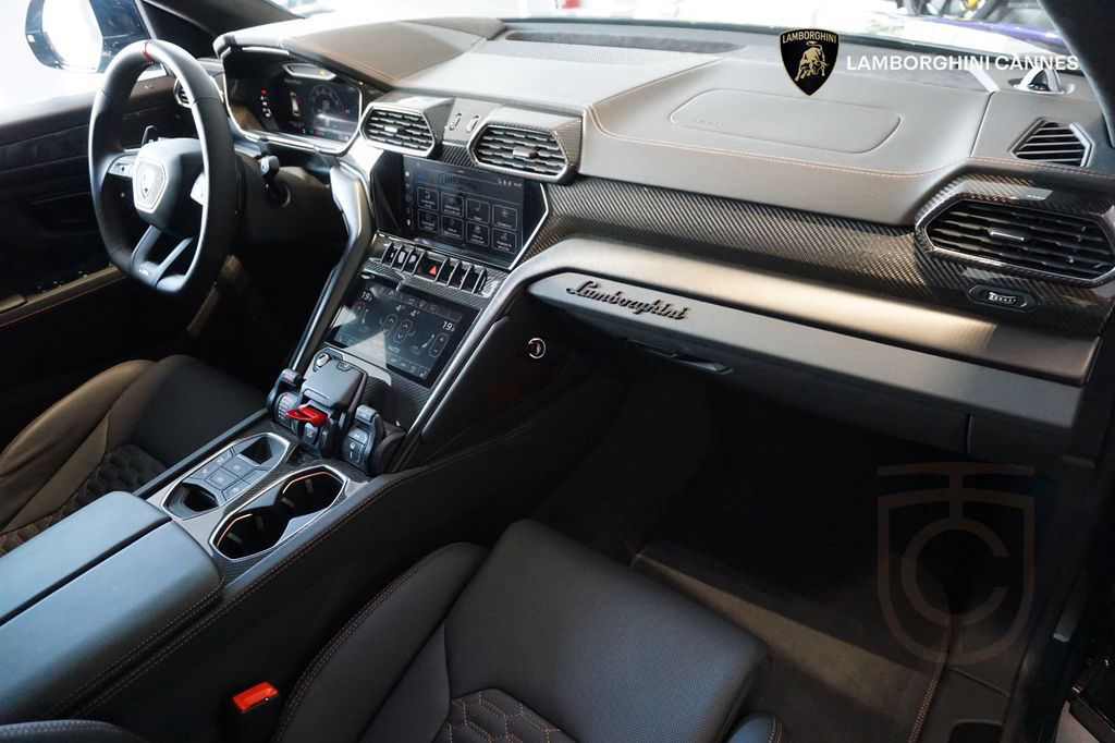 Lamborghini Urus S - 666 hp - Carbon / Akrapovic - VAT