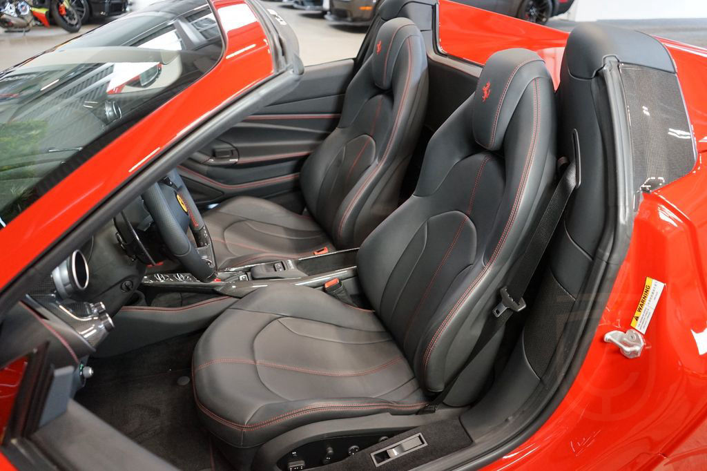 Ferrari F8*SPIDER*LIFT*CARBON*WARRANTY*295.372€ NETTO