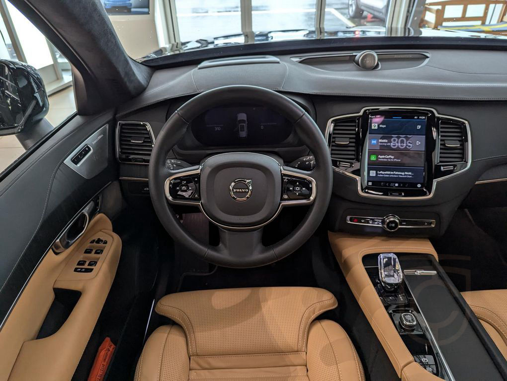 Volvo XC90 Ultra Dark Recharge Plug-In Hybrid AWD
