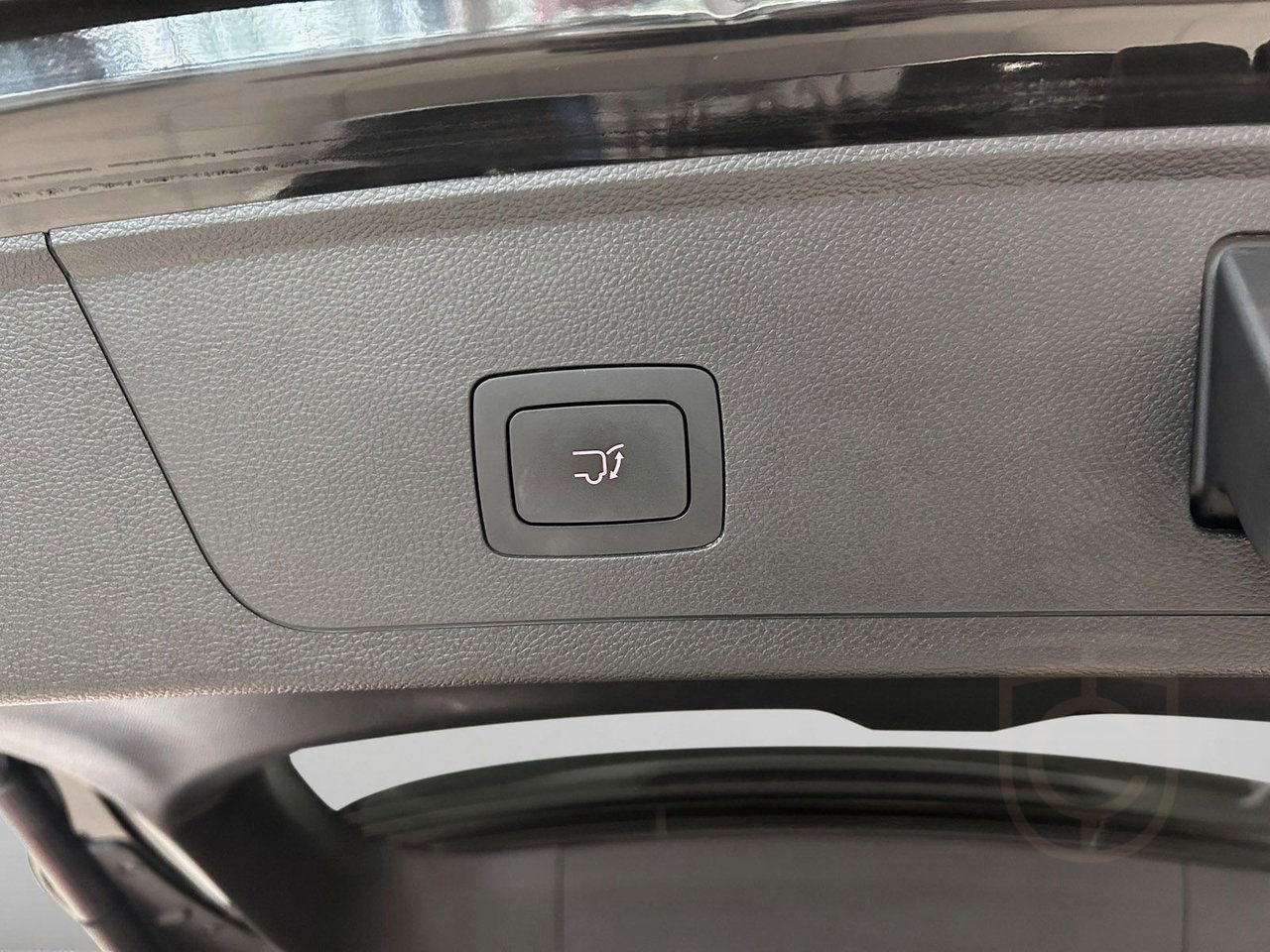 Maxus Euniq 6