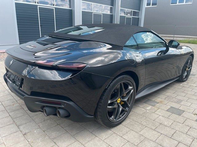 Ferrari Roma Spider Nero Carbon HIFI VIEW ADAS DISPLAY
