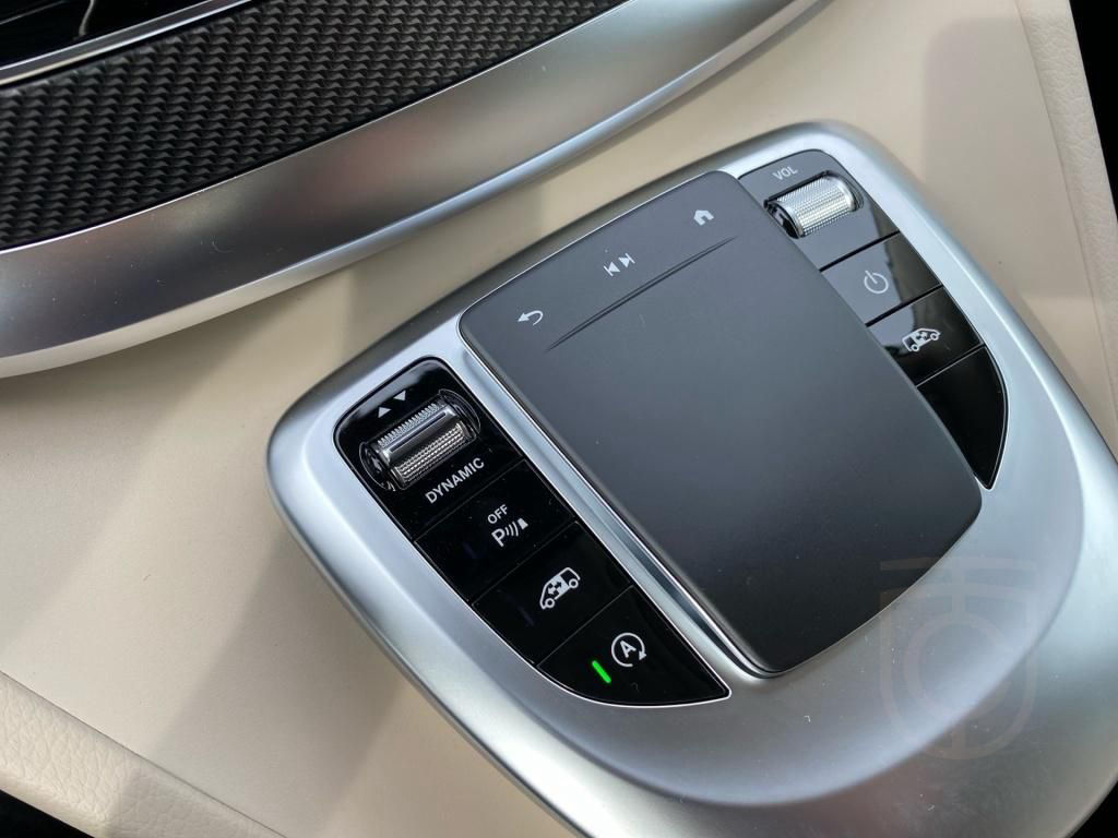 Mercedes-Benz V 300 d long 4x2 *AMG*Avantgarde*Night*AHK*Navi
