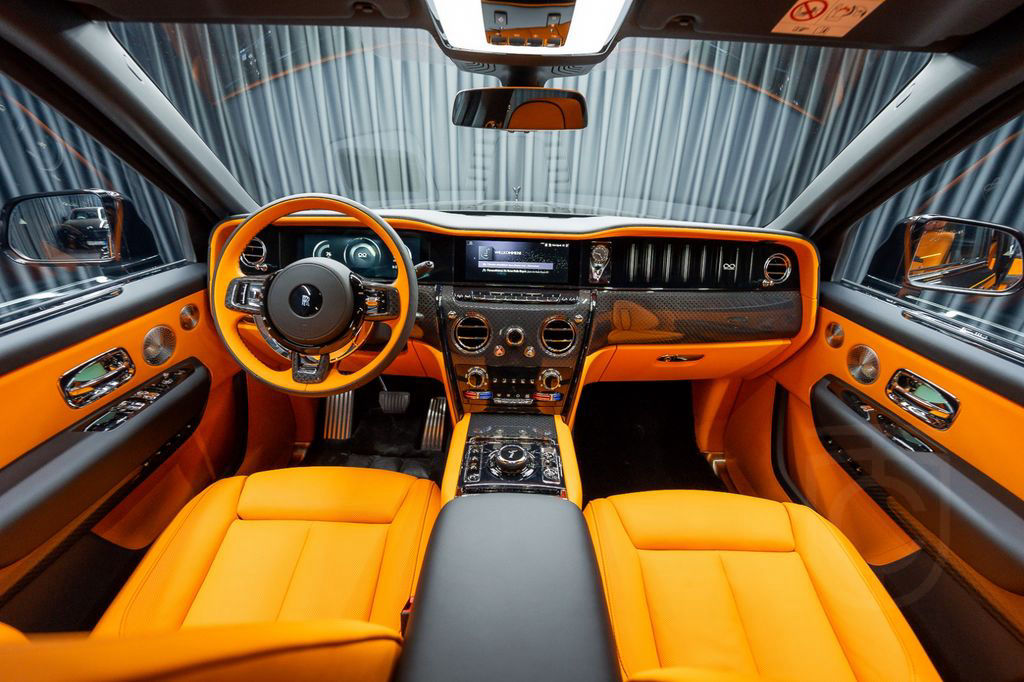 Rolls-Royce Cullinan Black Badge 4Seats Starlight 2025 FULL
