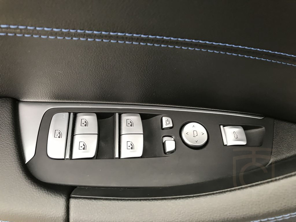 BMW X4 M40i Head-Up HK HiFi DAB LED WLAN Pano.Dach