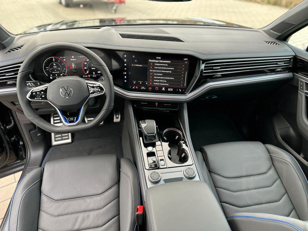 Volkswagen Touareg R eHYBRID+AHK+PANO+DYNAUDIO+SOFTCLOSE