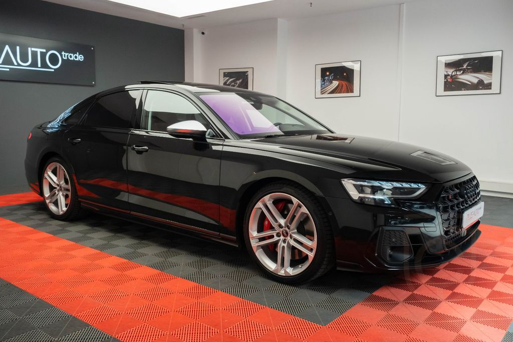 Audi S8 TFSI quattro tiptronic