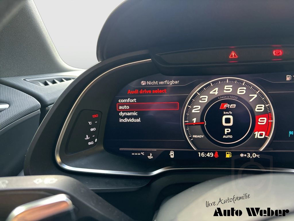 Audi R8 Coupe RWD performance Keramik Schalensitze