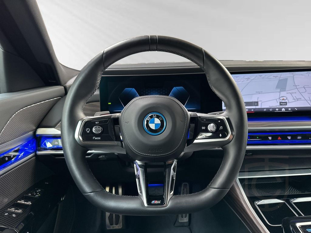 BMW i7 xDrive60 M Sport Pro|SkyLounge|AHK|Massage