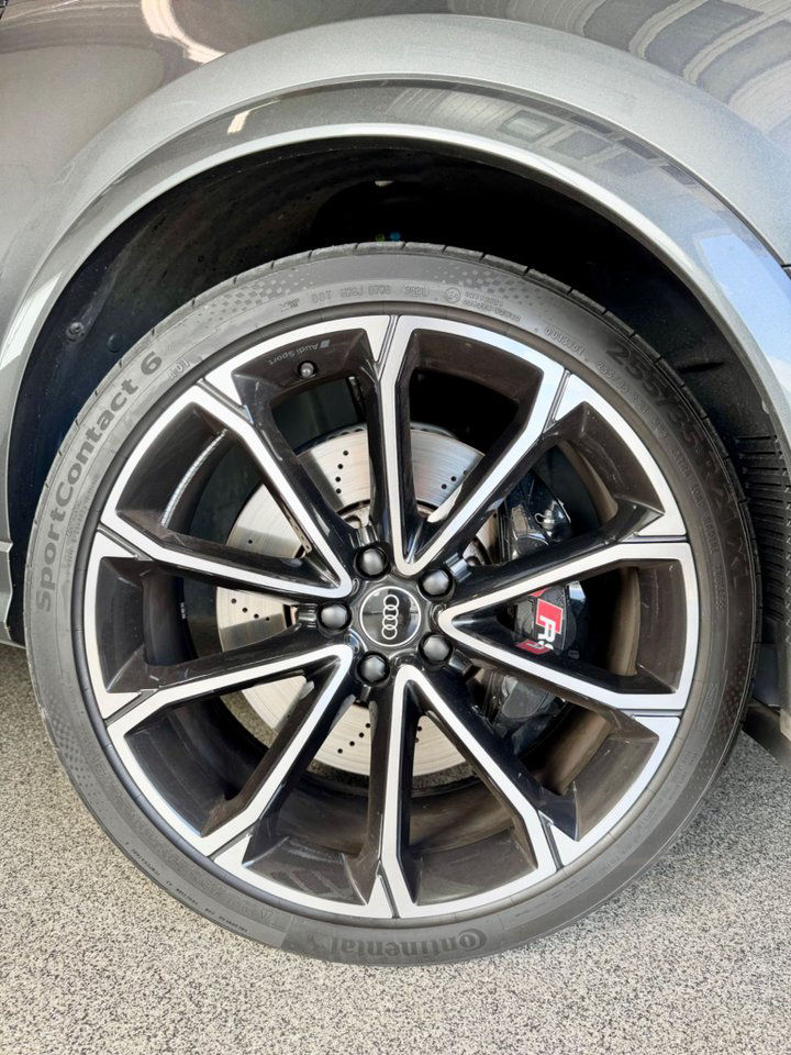 Audi RSQ3 Quattro