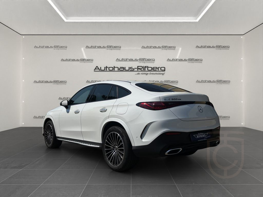 Mercedes-Benz GLC 300 de 4M Coupe AMG PanD/20Zoll/HUD/Night