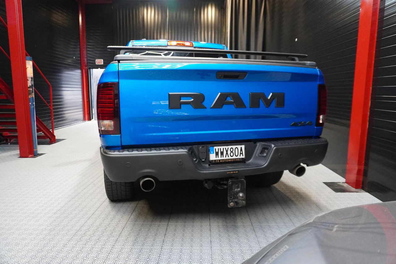 Dodge RAM  Dodge Ram HEMI 5.7 V8 –