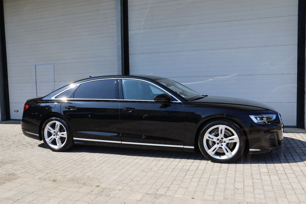 Audi A8L 60 TFSIe lang PANO/ALLRADL./B&O/TV/HuD/NACHT