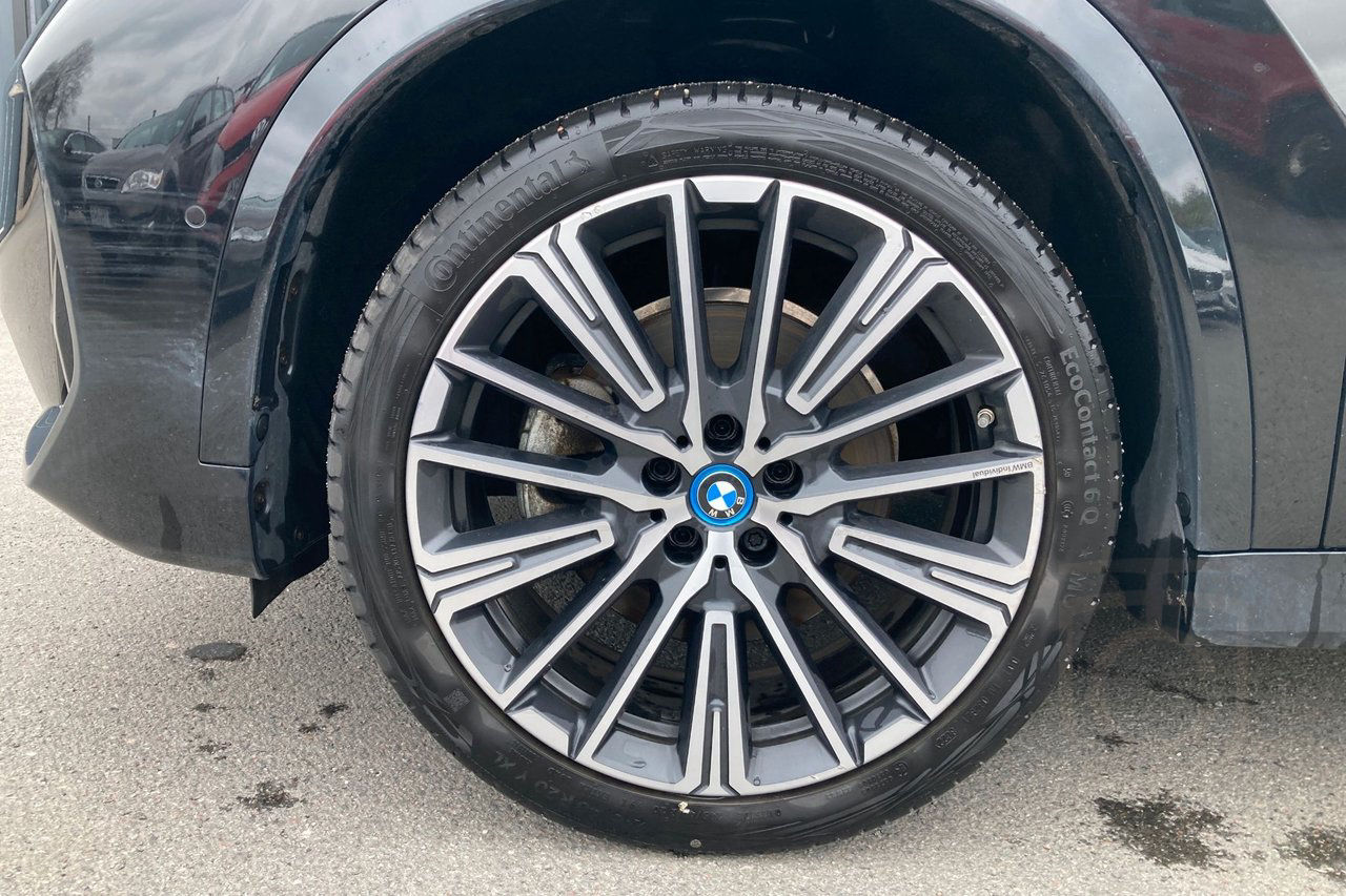 BMW iX1 xDrive30 M Sport