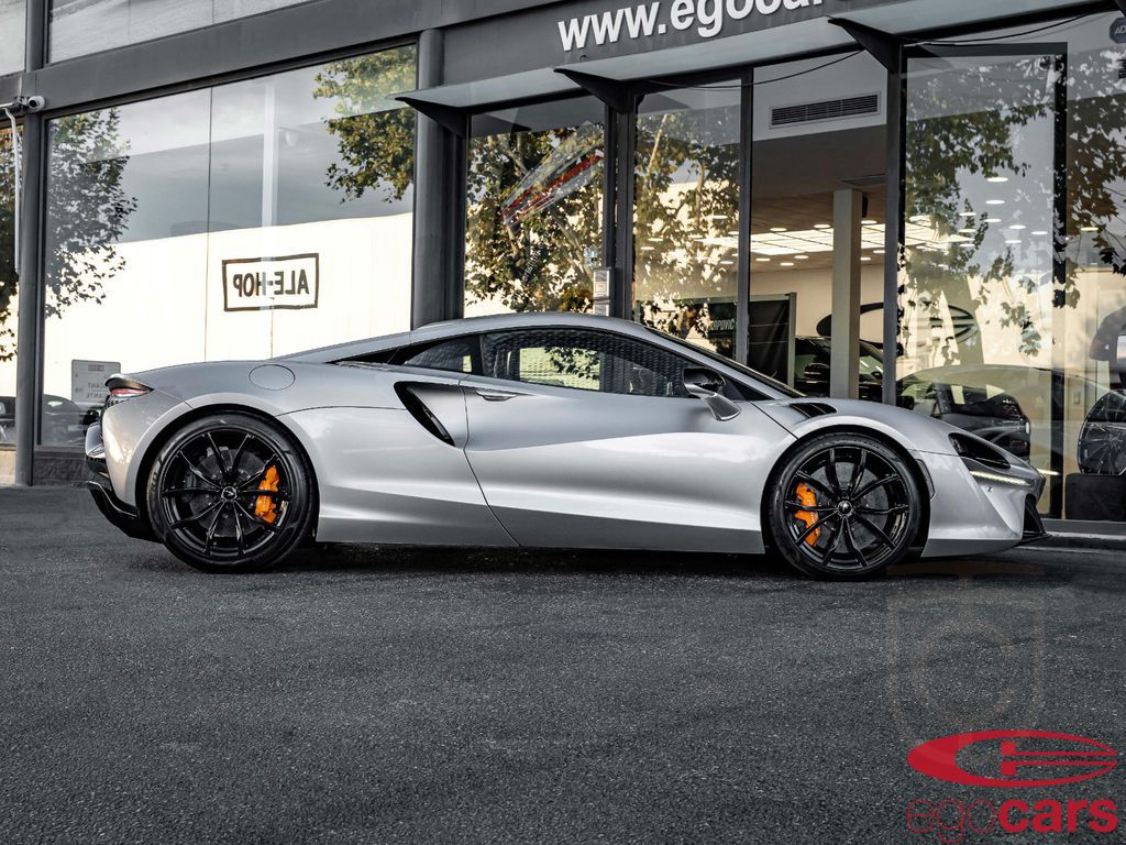 McLaren Artura 680CV *0KM! BRAND NEW! AVAILABLE!
