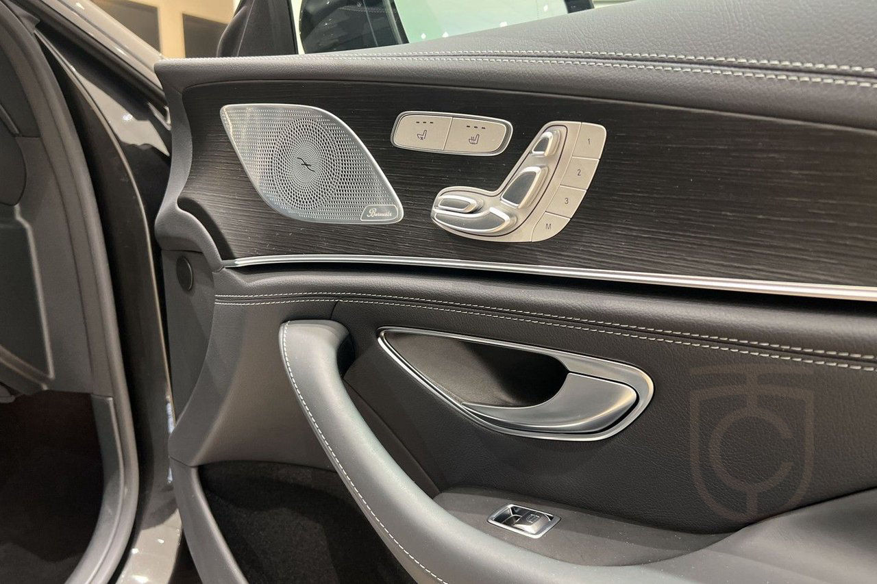 Mercedes-Benz AMG GT 4 43 4MATIC+