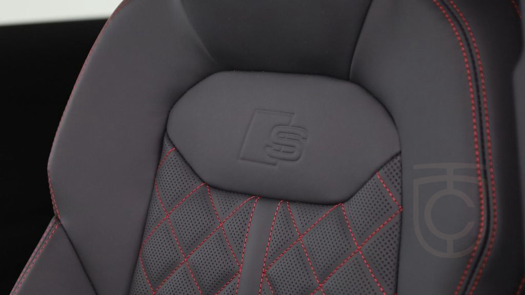 Audi SQ8 TFSI quattro