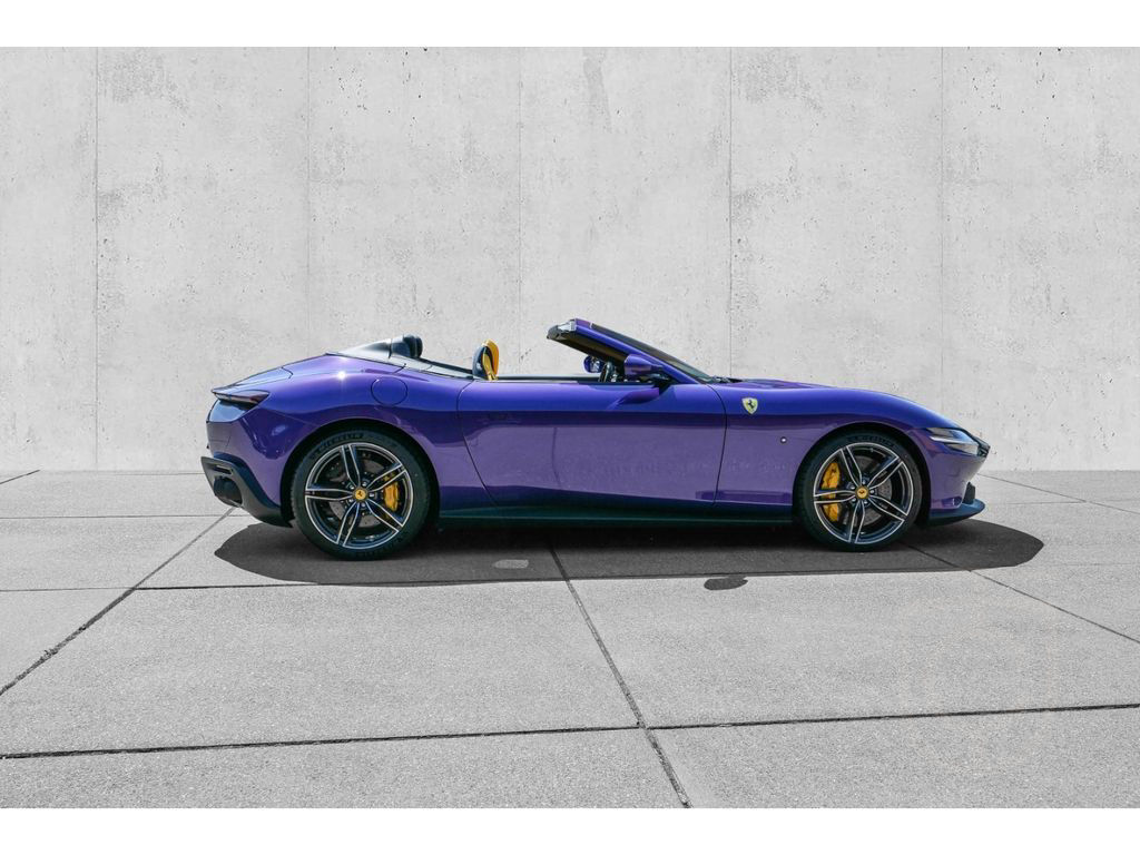 Ferrari Roma Spider *Carbon+LED*MagneRide*Passenger-Disp