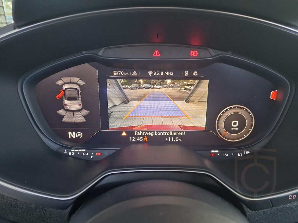 Audi TT RS quattro RS-Dämpf-Regl. RS-Abgas SideAssist