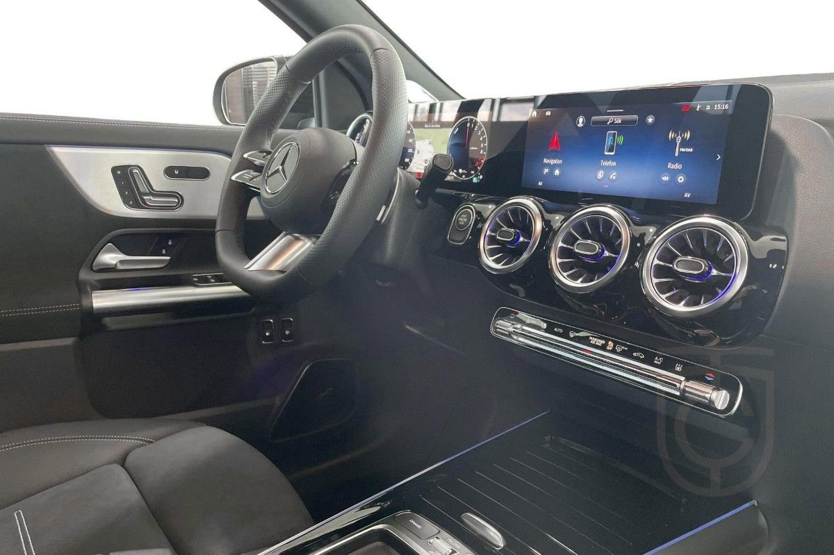 Mercedes-Benz GLA 250e
