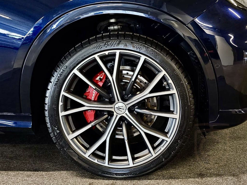 Maserati Grecale 3.0 V6 TROFEO CARBON SONUS PANO CUIR NAV