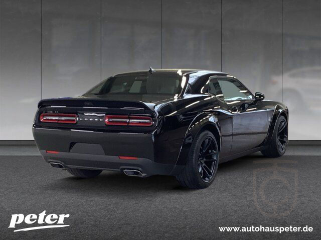 Dodge Challenger R/T Scat Pack Widebody 6.4 V8 HEMI