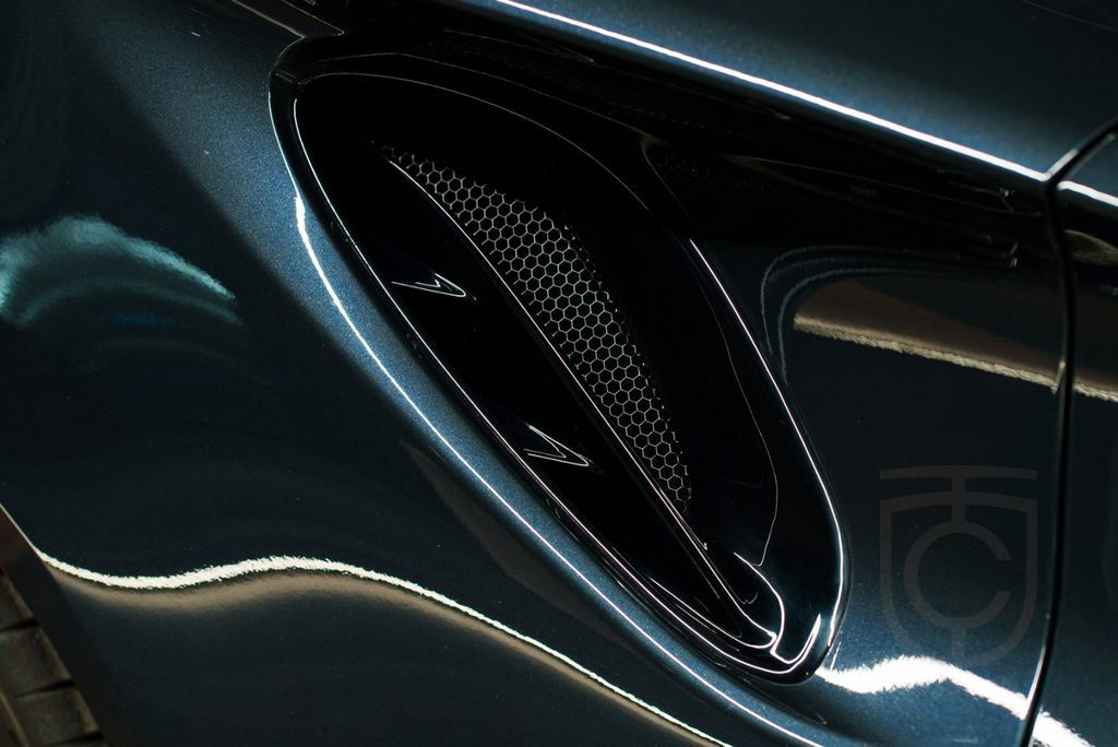 Lotus Emira I4 AUT
