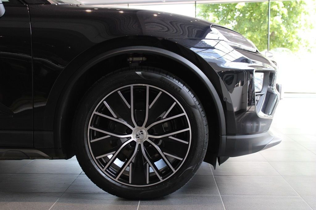 Porsche Macan 4