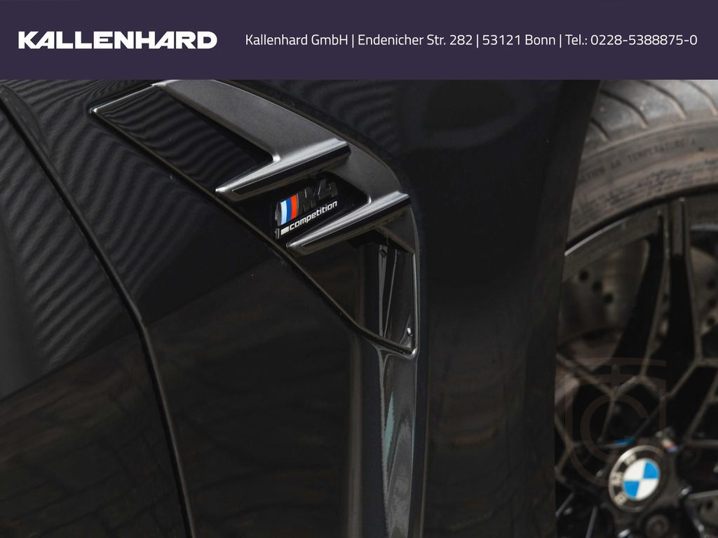 BMW M4 xDrive Competition Cabrio-Widescreen-DrivingA