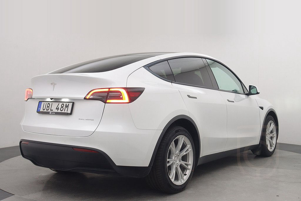 Tesla Model Y Long Range AWD