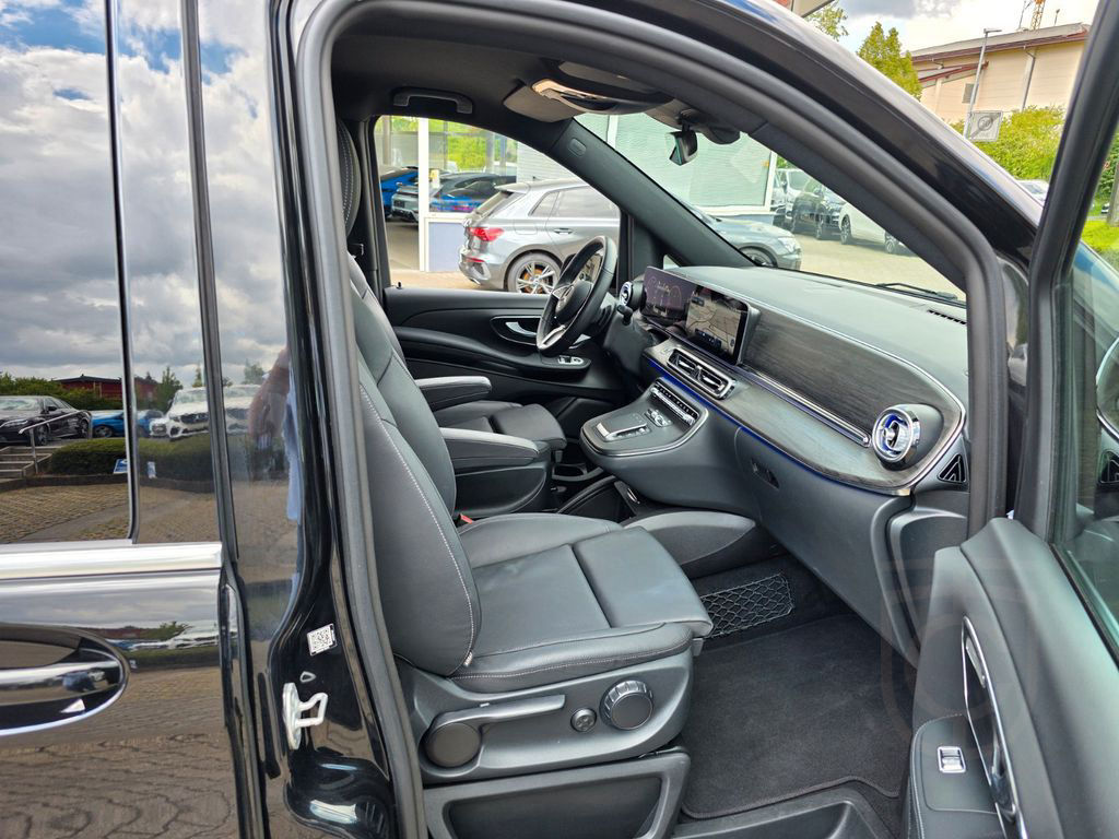 Mercedes-Benz V 300 d AVANTGARDE extralang 8-Sitzer/ Kamera