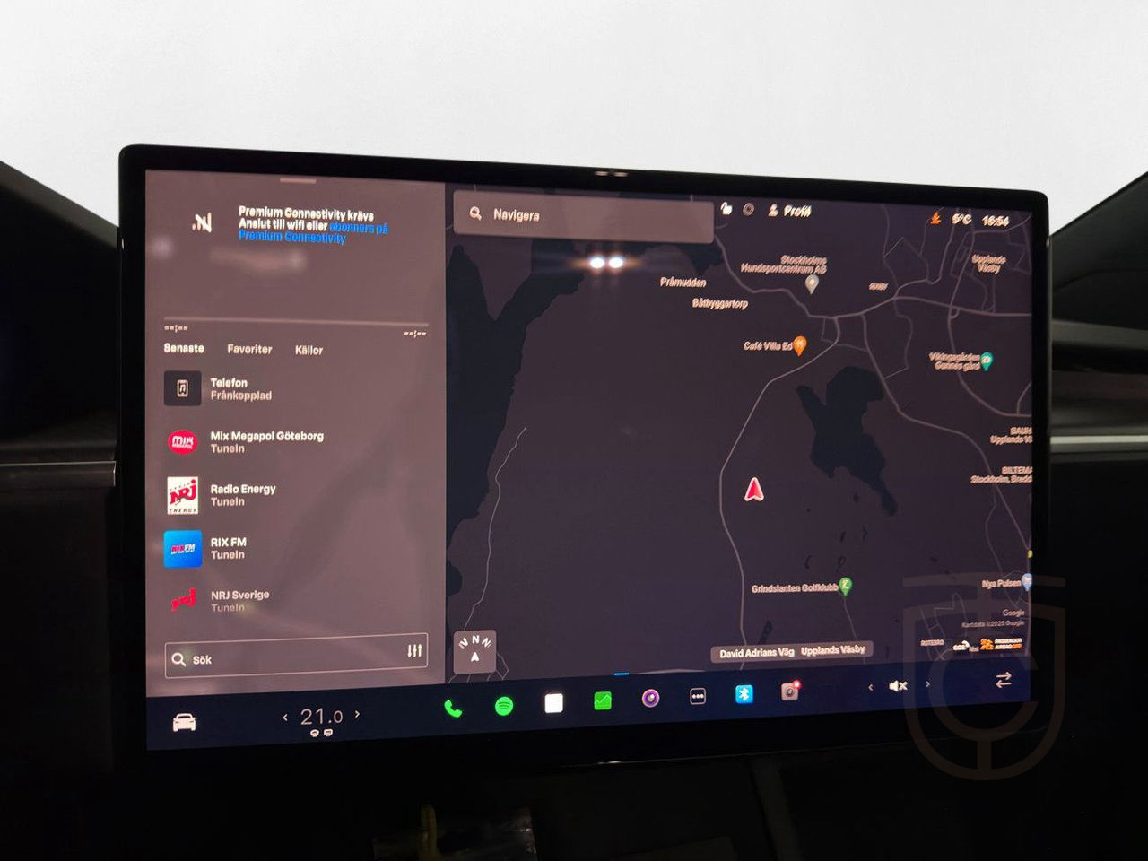 Tesla Model X Plaid