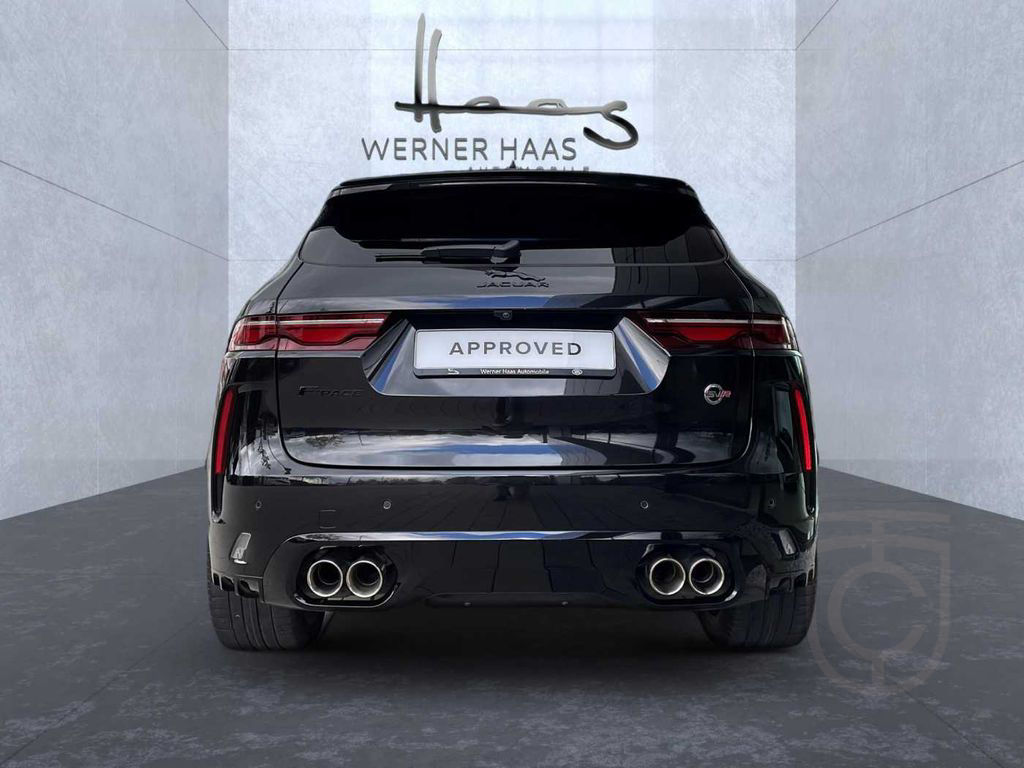 Jaguar F-Pace P550 AWD SVR