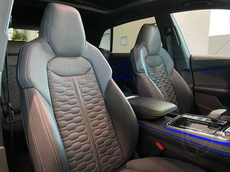 Audi RSQ8 DynamikPlus Pano Sbel B&O HUD AHK RS-Abgas