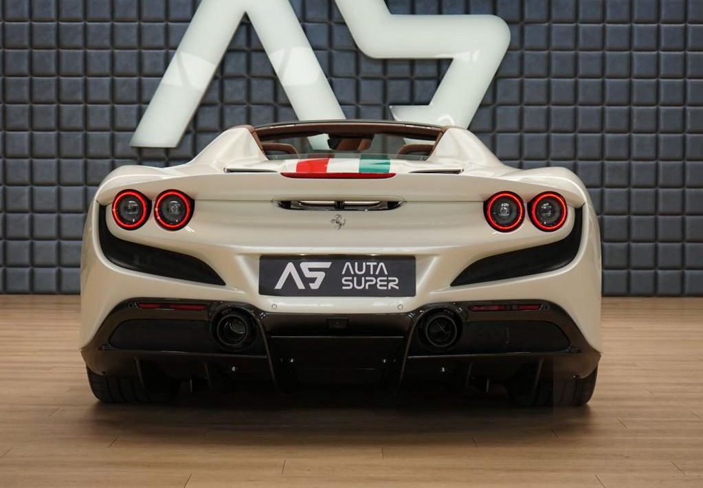 Ferrari F8