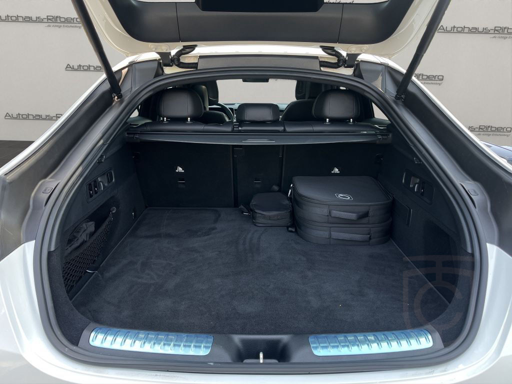Mercedes-Benz GLC 300 de 4M Coupe AMG PanD/20Zoll/HUD/Night