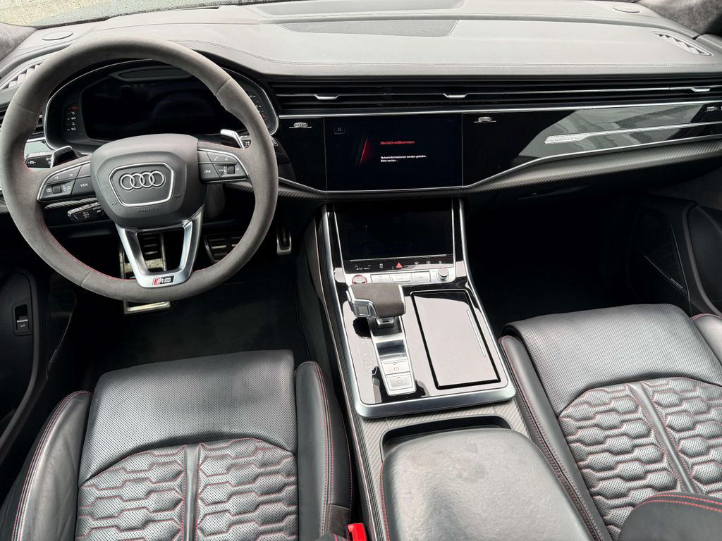 Audi RS Q8 AGA01-27-150tkm/B O/NACHTSICHT/305KMH/STAN