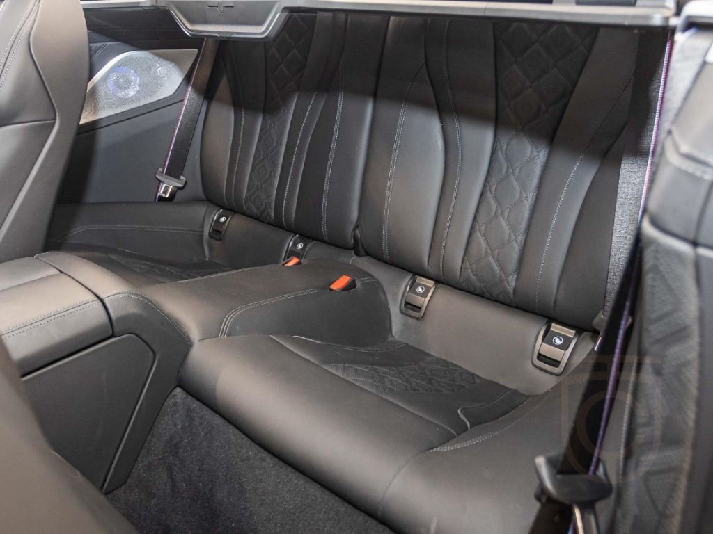BMW M8 Cabrio+Bowers & Wilkins+Laserlicht+Leder+HUD
