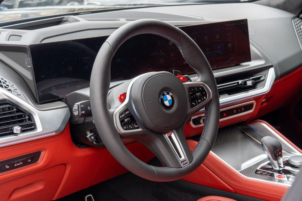 BMW XM 50e DR.ASS.PRO.SOFTC.MASSAGE.H/K.360°.AHK.