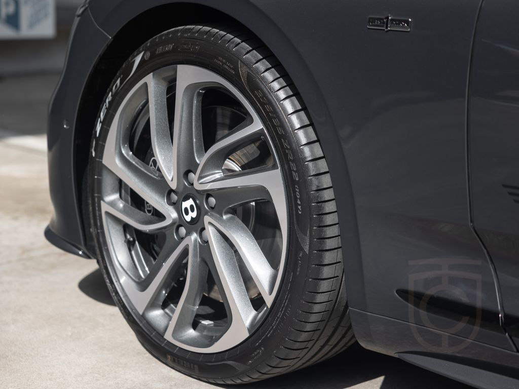 Bentley Continental GT*Black Line*First Edition*NAIM*