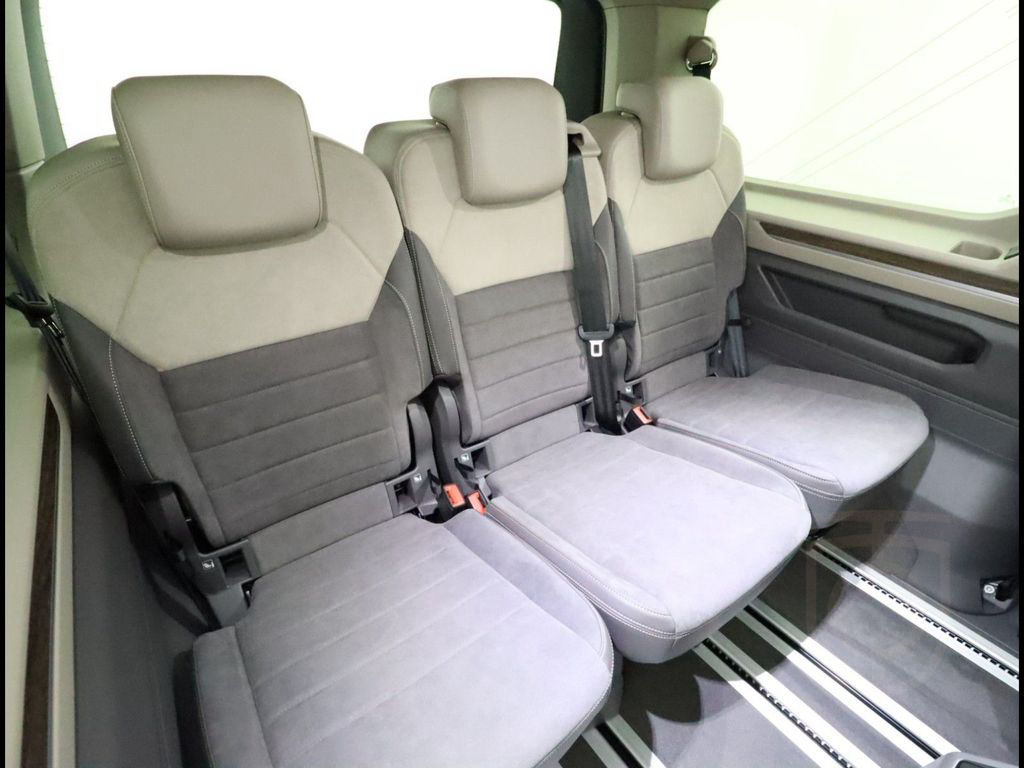 Volkswagen T7 MULTIVAN STYLE L 2.0 TDI DSG (+EURO6) Navi