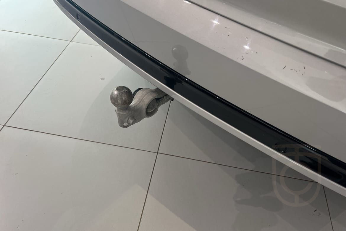 Volvo XC90 7-seater T8 Ultra Dark Edi